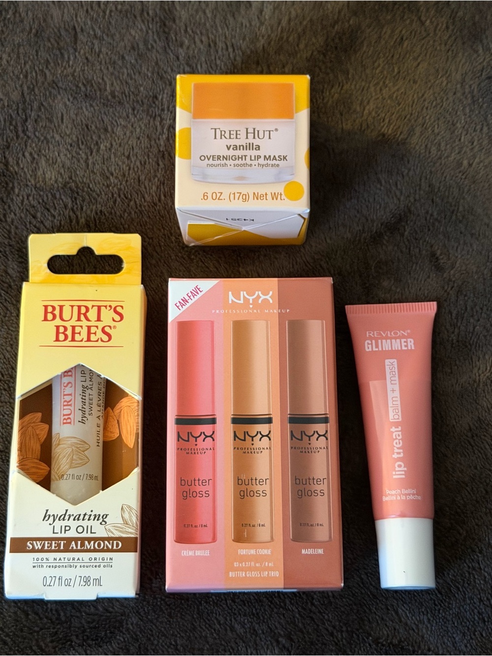 Lip Treatment Gloss & Oil Bundle BRAND NEW - Picture 1 of 2